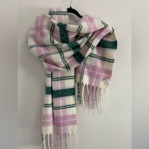 NWOT Victoria's Secret Pink and Green Plaid Scarf
